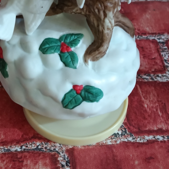 𝑽𝒕𝒈.𝑩𝒊𝒓𝒅𝒔 𝒘𝒊𝒕𝒉 𝑺𝒂𝒏𝒕𝒂 𝑯𝒂𝒕𝒔 𝑴𝒖𝒔𝒊𝒄 𝑭𝒊𝒈𝒖𝒓𝒊𝒏𝒆 - Picture 11 of 17